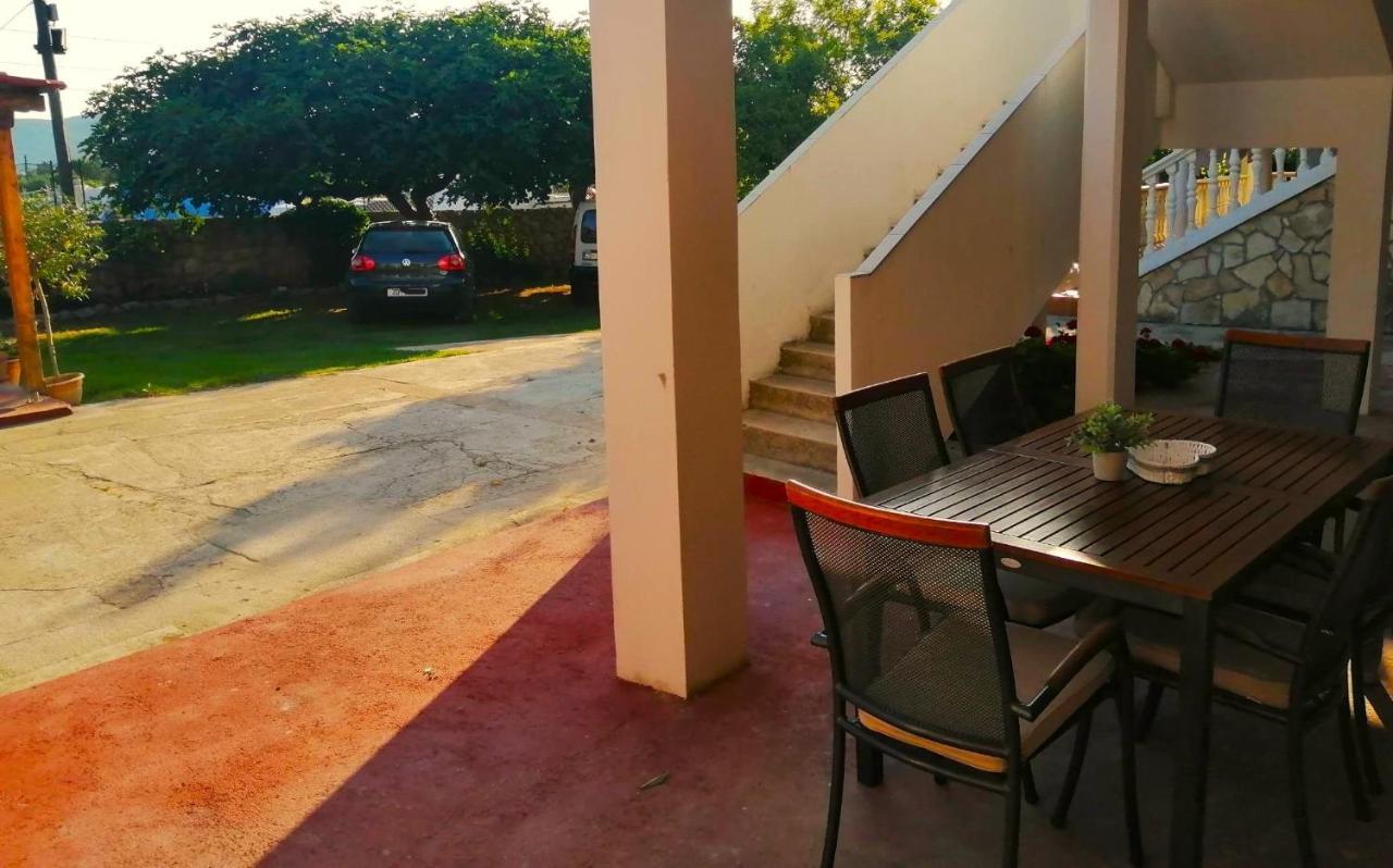 Apartments Dalmatian Stone House Turanj Exterior photo